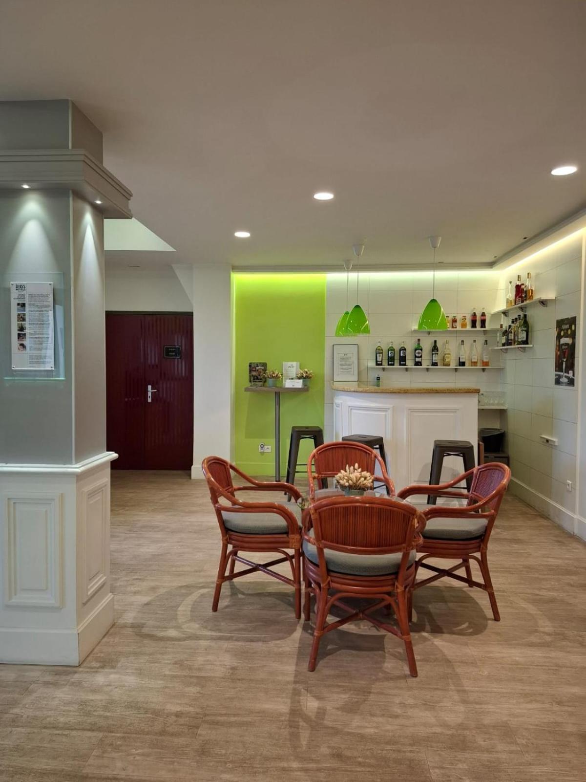 Logis Hotel L'Escargotiere Dijon Sud - Chenôve Kültér fotó