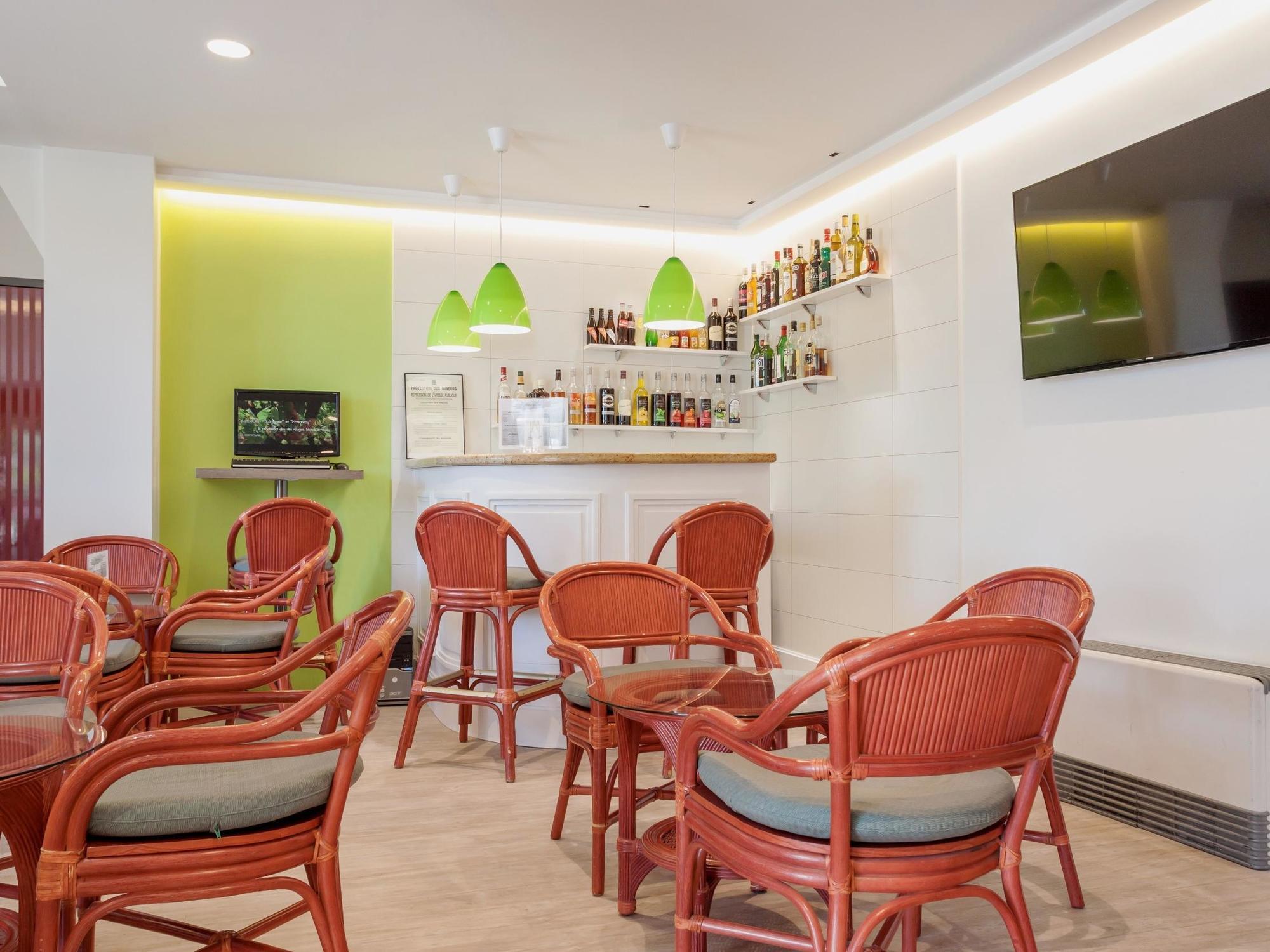 Logis Hotel L'Escargotiere Dijon Sud - Chenôve Kültér fotó